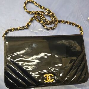 CHANEL Patent Leather Single Flap Black Bag-Broken Clasp